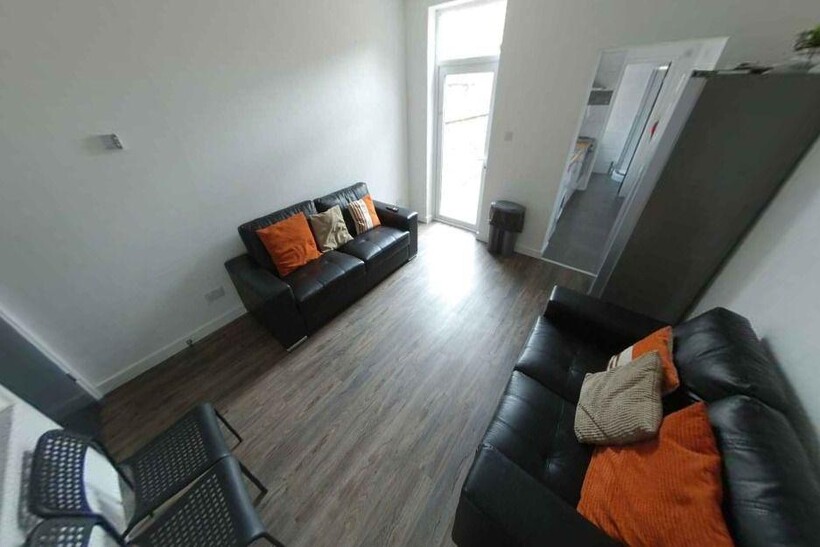 29 Gordon st - Brand New house... 4 bed terraced house to rent - £2,100 pcm (£485 pw)