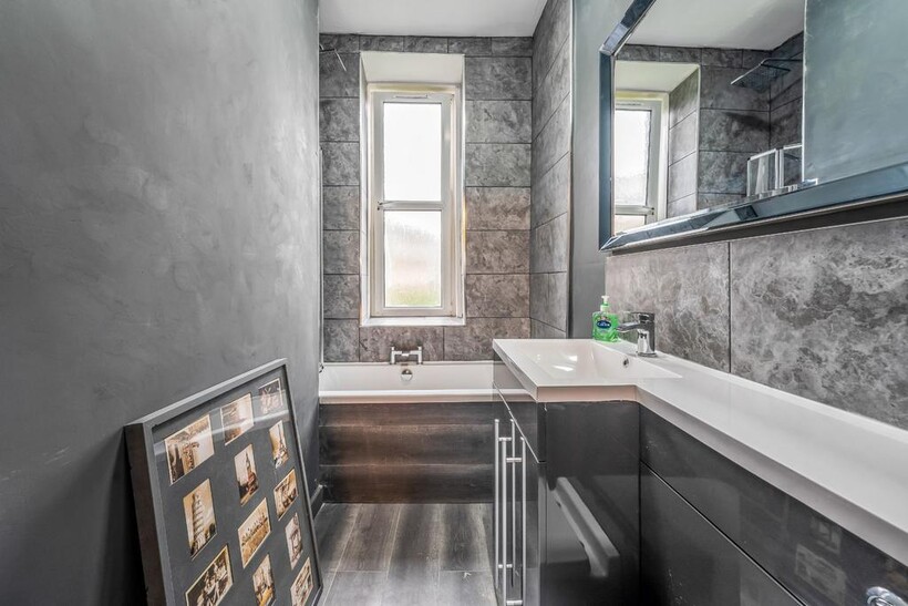 Tay Street, Edinburgh EH11 3 bed serviced apartment to rent - £4,086 pcm (£943 pw)
