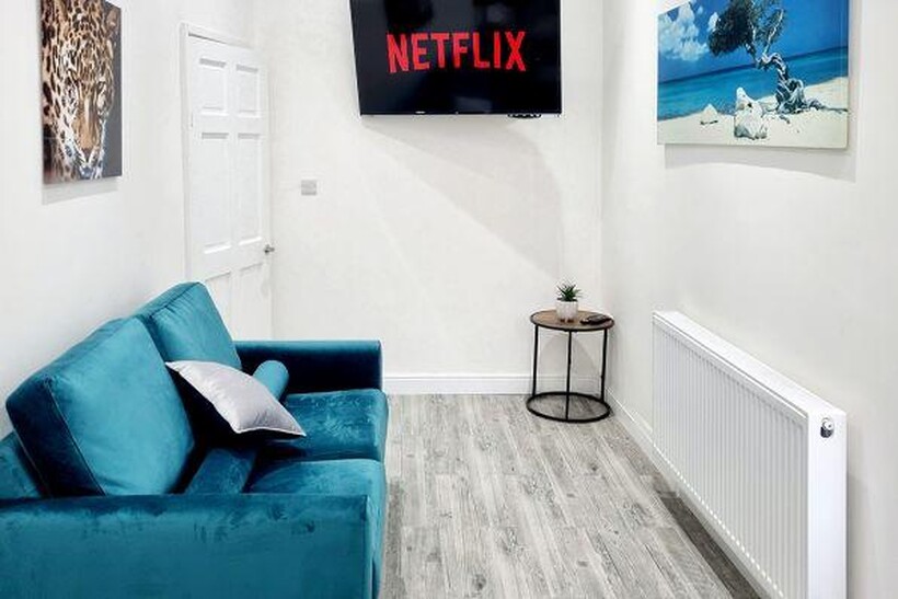 Cowesby Street, Manchester M14 4 bed terraced house to rent - £3,973 pcm (£917 pw)