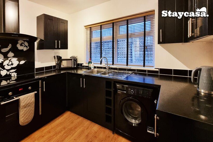 Thirsfield Drive, Manchester M11 3 bed semi-detached house to rent - £2,781 pcm (£642 pw)