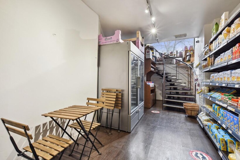 Cafe, Highbury & Islington Property to rent - £1,583 pcm (£365 pw)