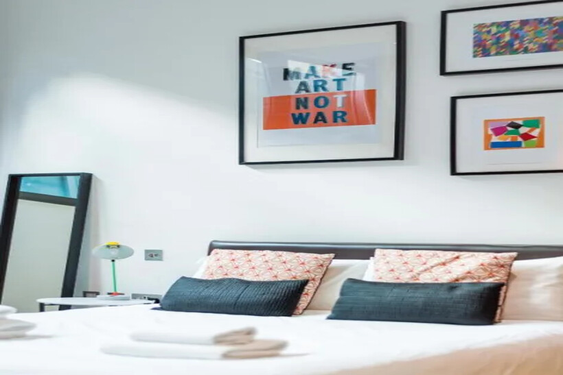 New Globe Walk, London SE1 2 bed serviced apartment to rent - £4,500 pcm (£1,038 pw)