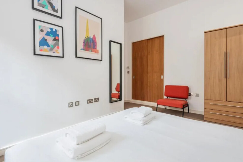 New Globe Walk, London SE1 2 bed serviced apartment to rent - £4,500 pcm (£1,038 pw)