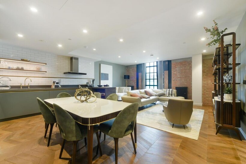 Switch House East, Battersea Power... 3 bed flat to rent - £11,483 pcm (£2,650 pw)