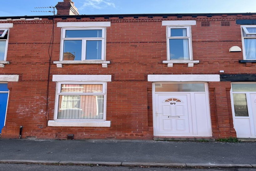 Station Road, Eccles M30 3 bed terraced house to rent - £895 pcm (£207 pw)