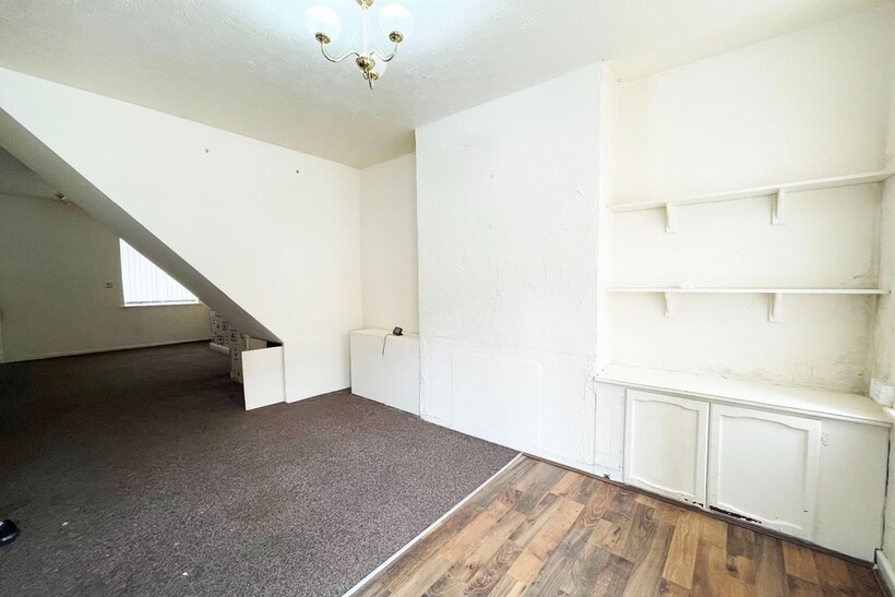 Tudor Road, Leicester 2 bed terraced house to rent - £900 pcm (£208 pw)