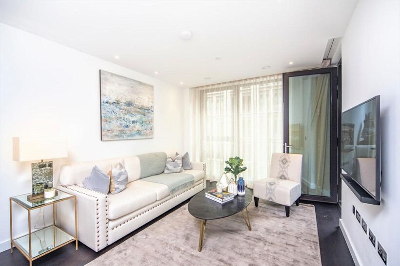 Thornes House, Charles Clowes Walk 2 bed apartment to rent - £4,732 pcm (£1,092 pw)