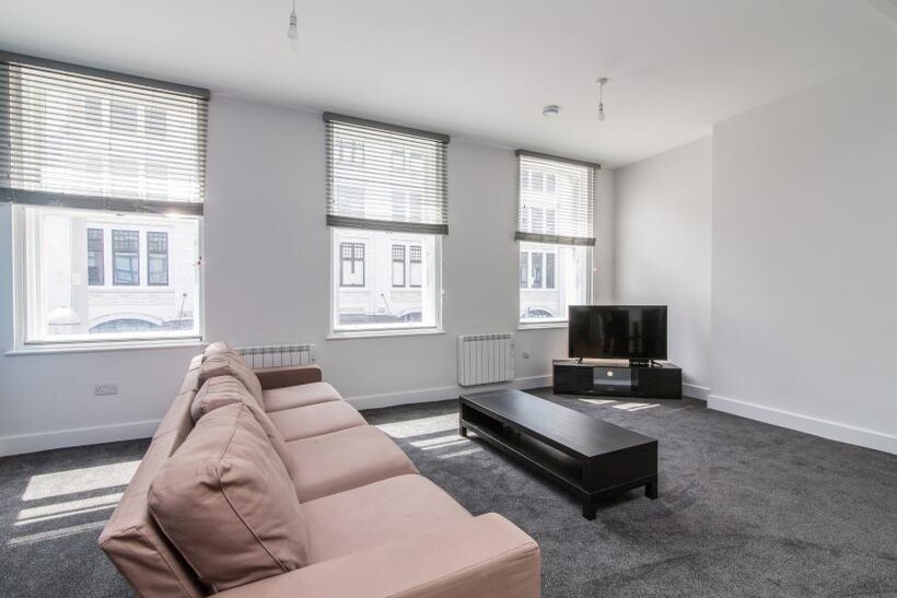 48a, Upper Parliament Street... 4 bed flat to rent - £2,687 pcm (£620 pw)