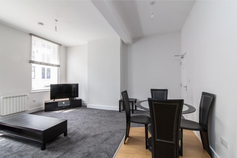 48a, Upper Parliament Street... 4 bed flat to rent - £2,687 pcm (£620 pw)