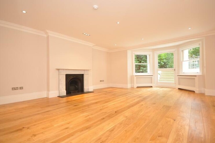 Fitzjohns Avenue, London, NW3 3 bed flat to rent - £6,933 pcm (£1,600 pw)