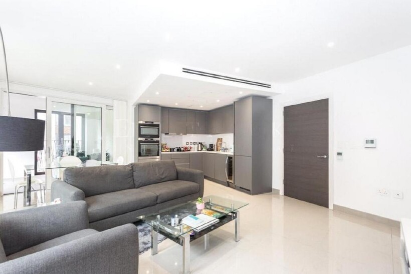 Delphini Apartments, Borough, London... 2 bed apartment to rent - £3,402 pcm (£785 pw)