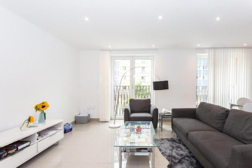 Delphini Apartments, Borough, London... 2 bed apartment to rent - £3,402 pcm (£785 pw)