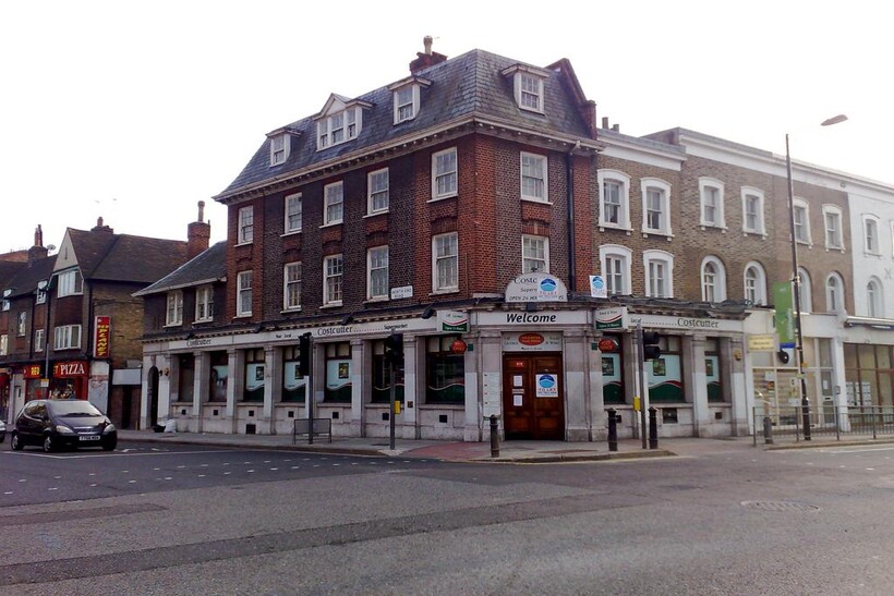 Hammersmith Road, London W14 Property to rent - £6,667 pcm (£1,538 pw)