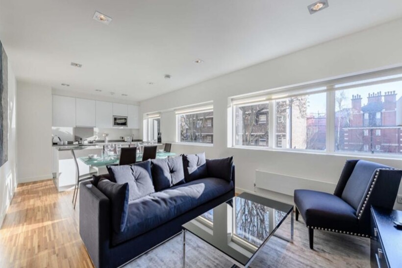 Fulham Road, London 2 bed apartment to rent - £4,225 pcm (£975 pw)