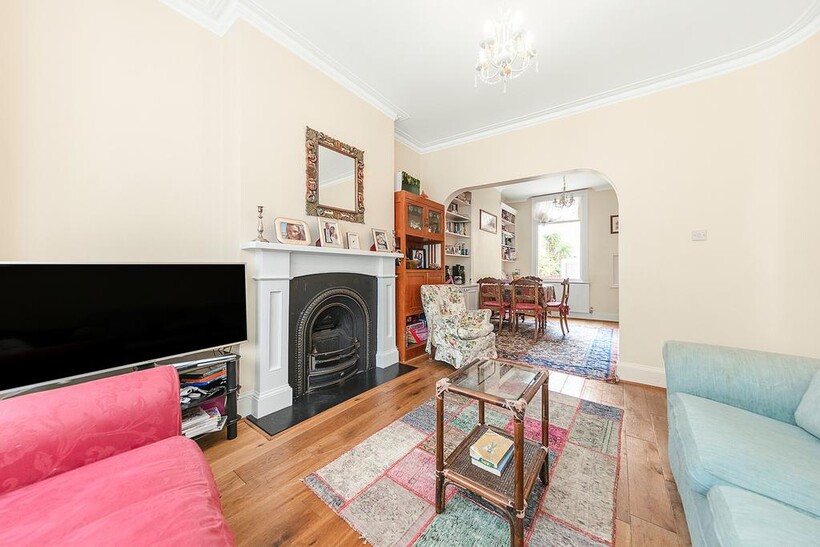 Aspenlea Road, Hammersmith, London, W6 4 bed house to rent - £4,200 pcm (£969 pw)