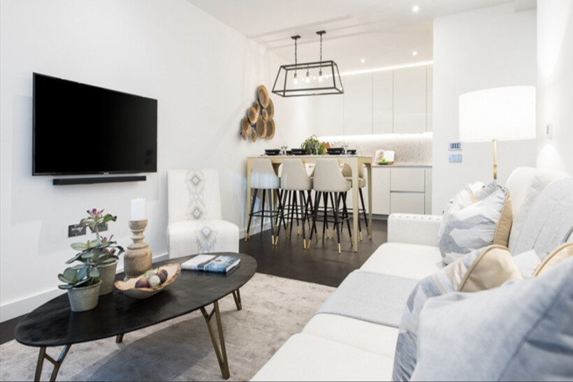 Charles Clowes Walk, London SW11 2 bed flat to rent - £4,680 pcm (£1,080 pw)