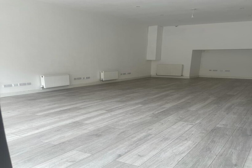 Kingsland Road, London E8 Property to rent - £3,950 pcm (£912 pw)