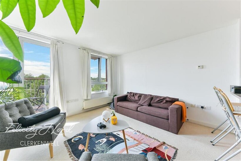 Eden Grove 2 bed flat to rent - £2,799 pcm (£646 pw)