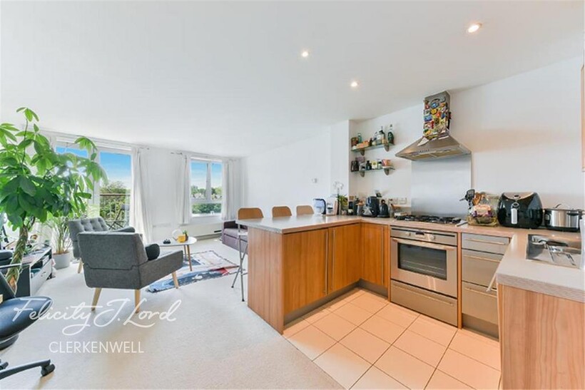 Eden Grove 2 bed flat to rent - £2,799 pcm (£646 pw)