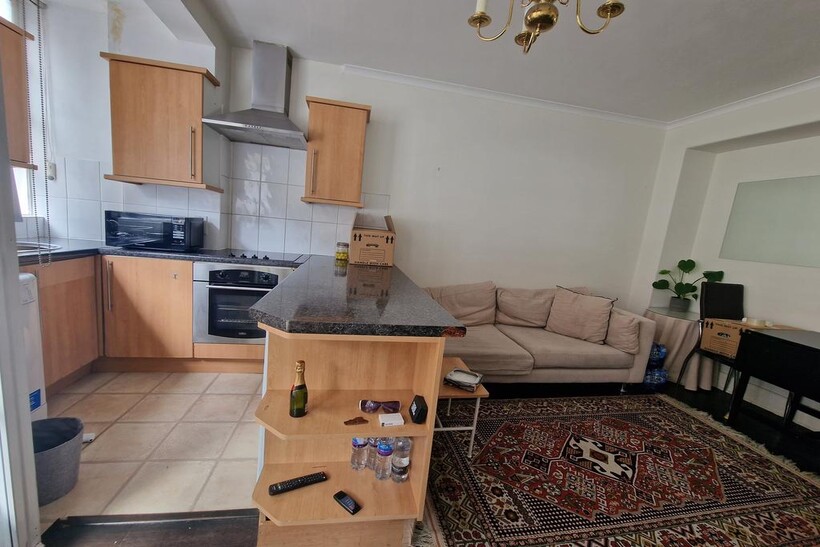 Sloane Avenue Mansions, London SW3 1 bed apartment to rent - £2,145 pcm (£495 pw)