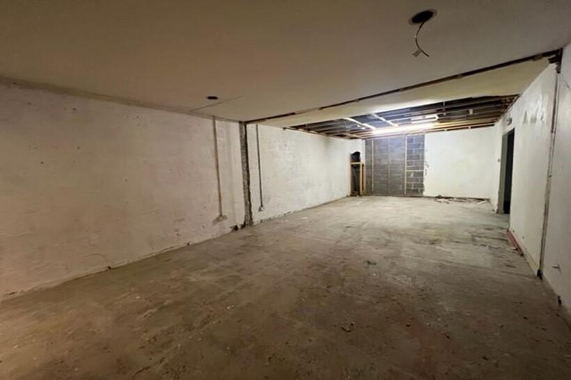 Bridgeton Cross, Glasgow G40 Retail property (high street) to rent - £3,033 pcm (£700 pw)