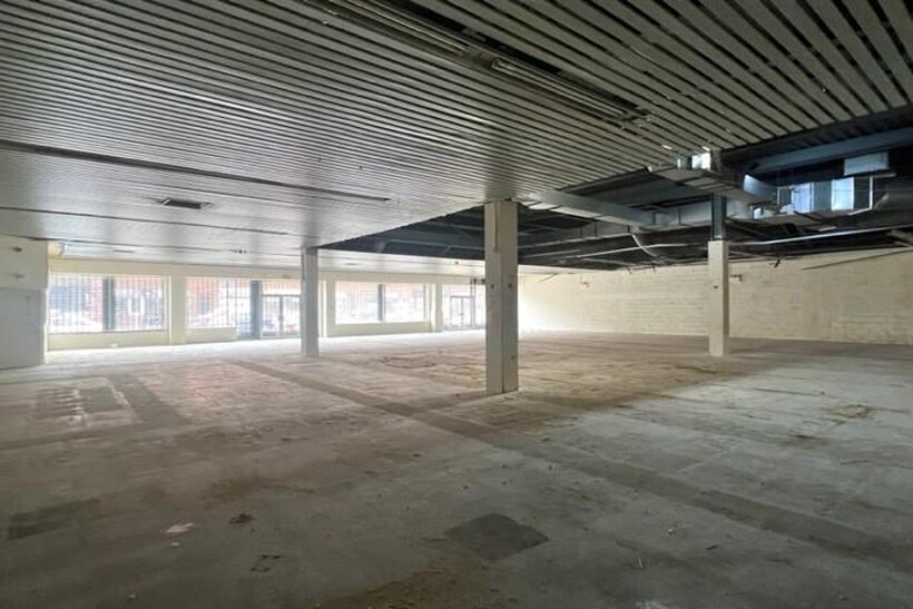 Bridgeton Cross, Glasgow G40 Retail property (high street) to rent - £3,033 pcm (£700 pw)