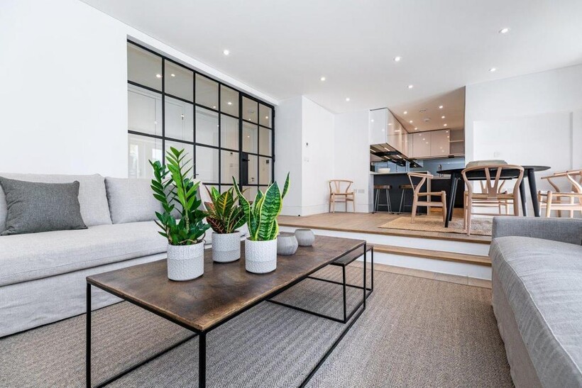 Basing Street, Notting Hill, London... 2 bed flat to rent - £8,233 pcm (£1,900 pw)