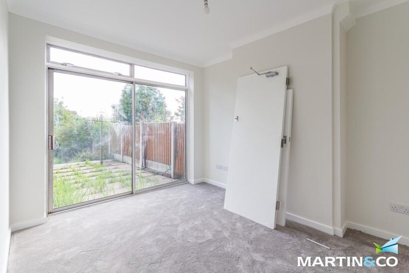 Hill Top, West Bromwich, B70 1 bed in a house share to rent - £525 pcm (£121 pw)