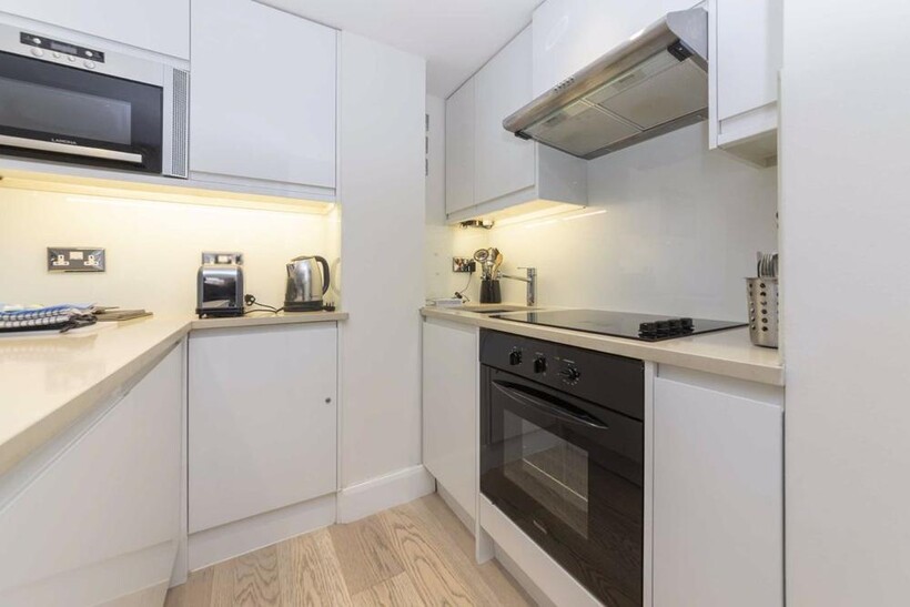 Sloane Avenue, London SW3 1 bed apartment to rent - £2,795 pcm (£645 pw)