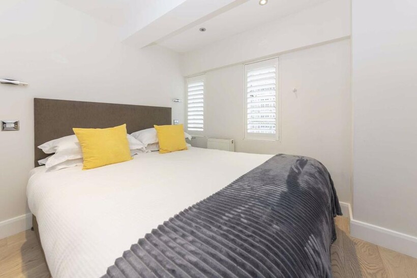 Sloane Avenue, London SW3 1 bed apartment to rent - £2,795 pcm (£645 pw)