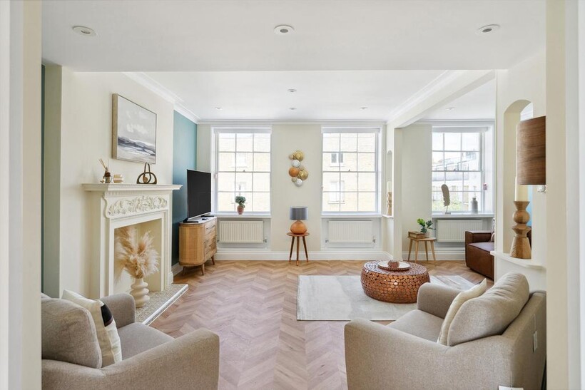 Upper Montagu Street, London, W1H 3 bed property to rent - £6,045 pcm (£1,395 pw)