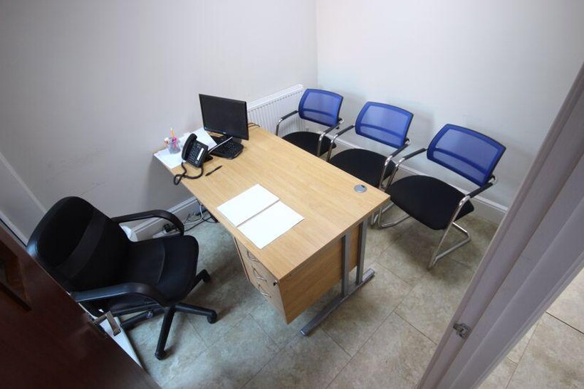 Photo 3