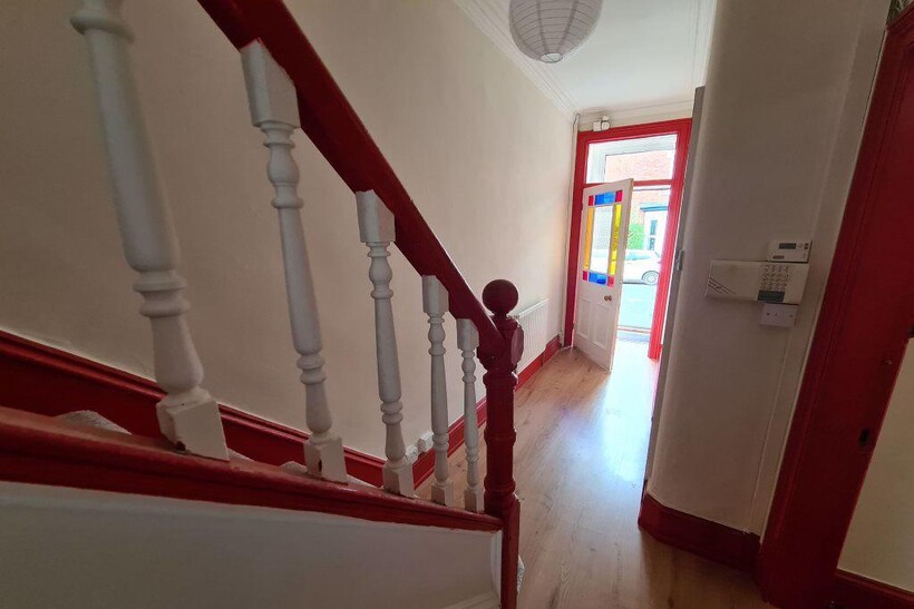 Norwood Terrace, Leeds 5 bed house to rent - £1,733 pcm (£400 pw)