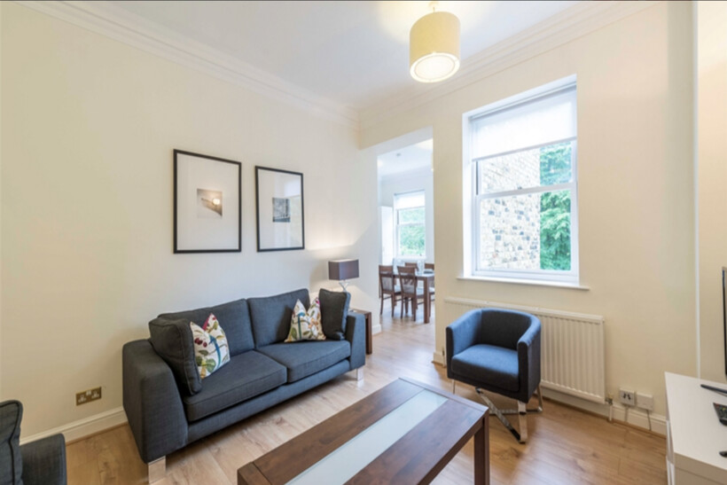 Lexham Gardens, London W8 2 bed apartment to rent - £4,767 pcm (£1,100 pw)
