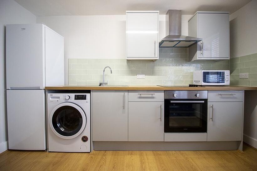 Flat 1, 149-151, Mansfield Road... 3 bed flat to rent - £2,080 pcm (£480 pw)