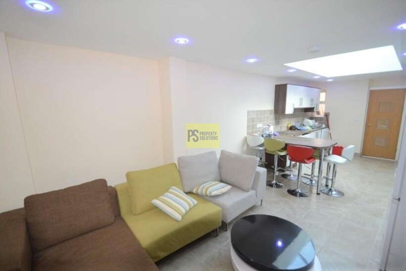Tiverton Road, Birmingham B29 8 bed terraced house to rent - £4,856 pcm (£1,121 pw)