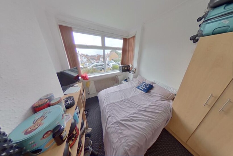 20 Chestnut Grove, Hyde Park, Leeds LS6 3 bed townhouse to rent - £1,820 pcm (£420 pw)