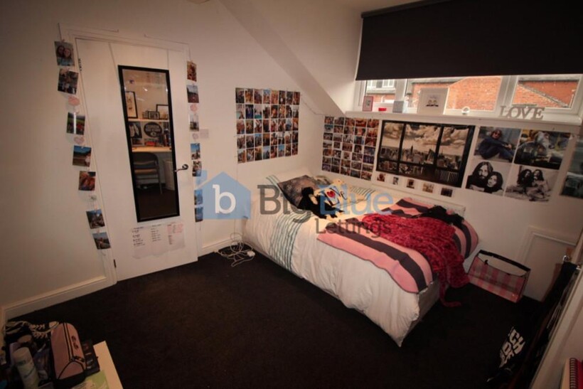 17 Royal Park Terrace, Hyde Park... 3 bed terraced house to rent - £1,690 pcm (£390 pw)