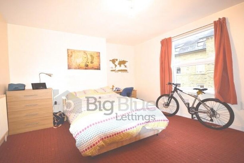 11 Cardigan Road, Headingley, Leeds LS6 8 bed semi-detached house to rent - £4,160 pcm (£960 pw)