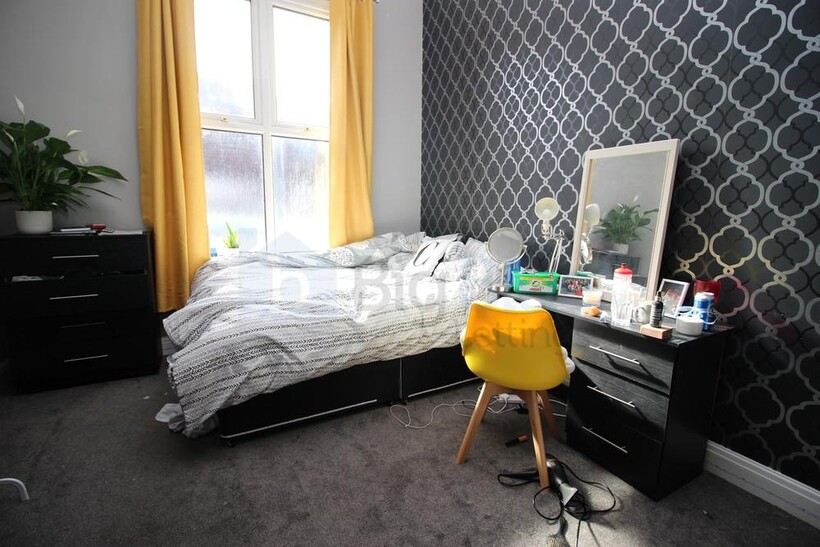15 Brudenell Road, Hyde Park, Leeds LS6 11 bed terraced house to rent - £6,197 pcm (£1,430 pw)