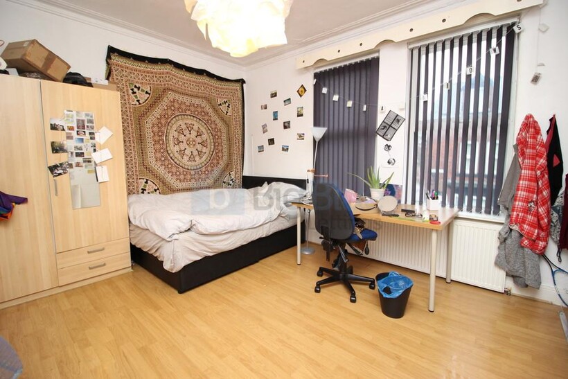 2 Archery Street, City Center, Leeds LS2 5 bed terraced house to rent - £2,123 pcm (£490 pw)