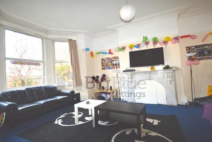 64 Cardigan Road, Headingley, Leeds LS6 9 bed terraced house to rent - £4,485 pcm (£1,035 pw)