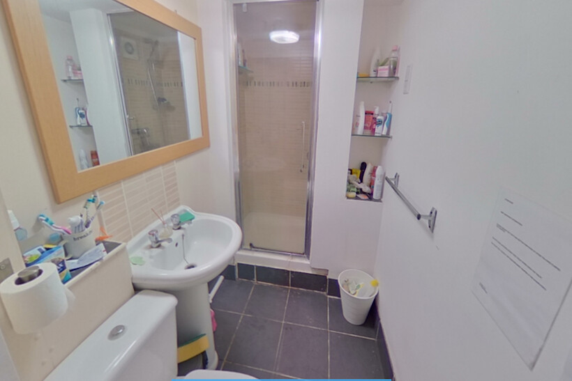 19 Raven Road, Hyde Park, Leeds LS6 6 bed terraced house to rent - £3,432 pcm (£792 pw)
