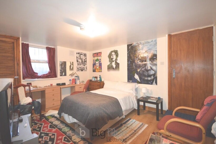 37 Chestnut Avenue, Hyde Park, Leeds LS6 7 bed terraced house to rent - £3,337 pcm (£770 pw)