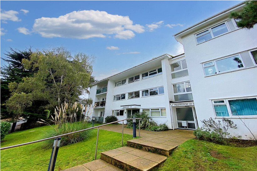 Brownsea Road, Poole BH13 1 bed flat to rent - £1,100 pcm (£254 pw)