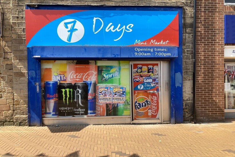 Market Street, Barnsley Retail property (high street) to rent - £833 pcm (£192 pw)