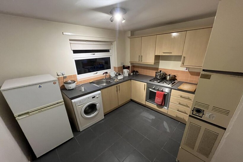 Leahurst Crescent, Birmingham B17 2 bed flat to rent - £1,100 pcm (£254 pw)