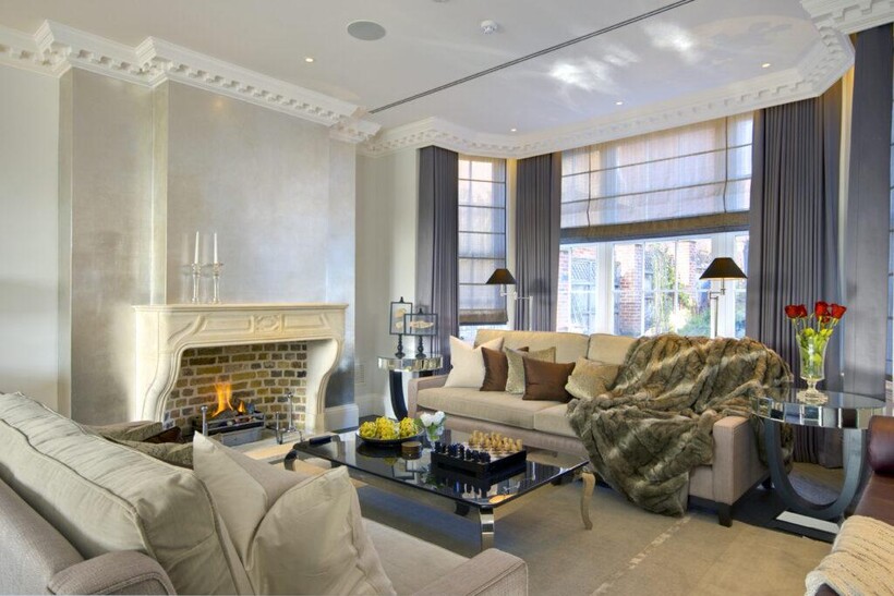 Bracknell Gardens, Hampstead, London... 8 bed detached house to rent - £62,833 pcm (£14,500 pw)