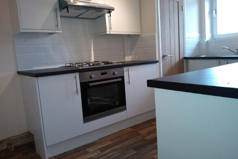 Shirley House Drive, London SE7 3 bed flat to rent - £2,200 pcm (£508 pw)