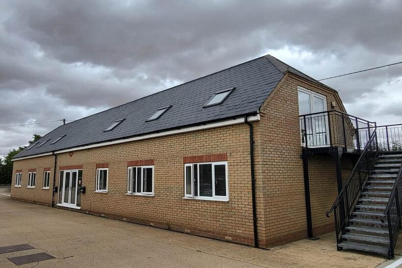 New Farm Barns, Tadlow, Property to rent - £850 pcm (£196 pw)